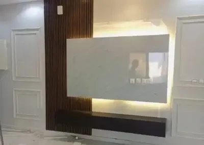 معلم محترف لديكورات بديل الخشب في الماليه مالك عبدالله