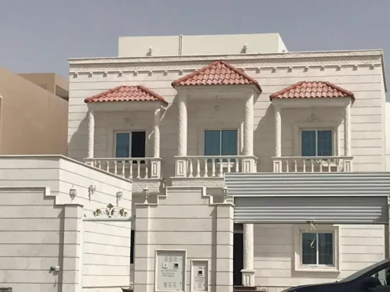 معلم دهانات بروفايل خارجي في حي العقيق بالرياض