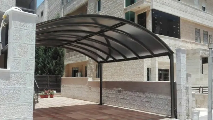 تركيب مظلات لكسان في حي العليا بالرياض