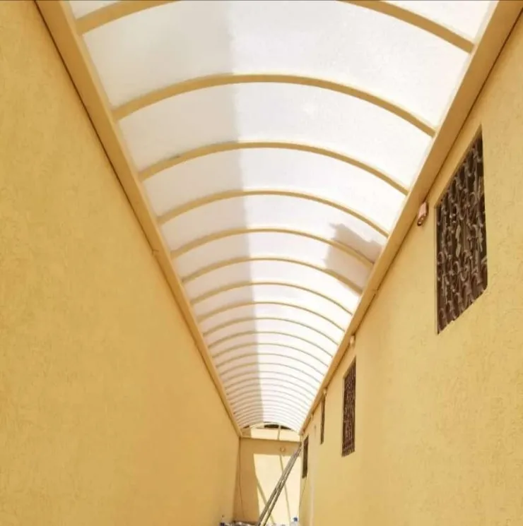 تركيب مظلات لكسان في حي العليا بالرياض