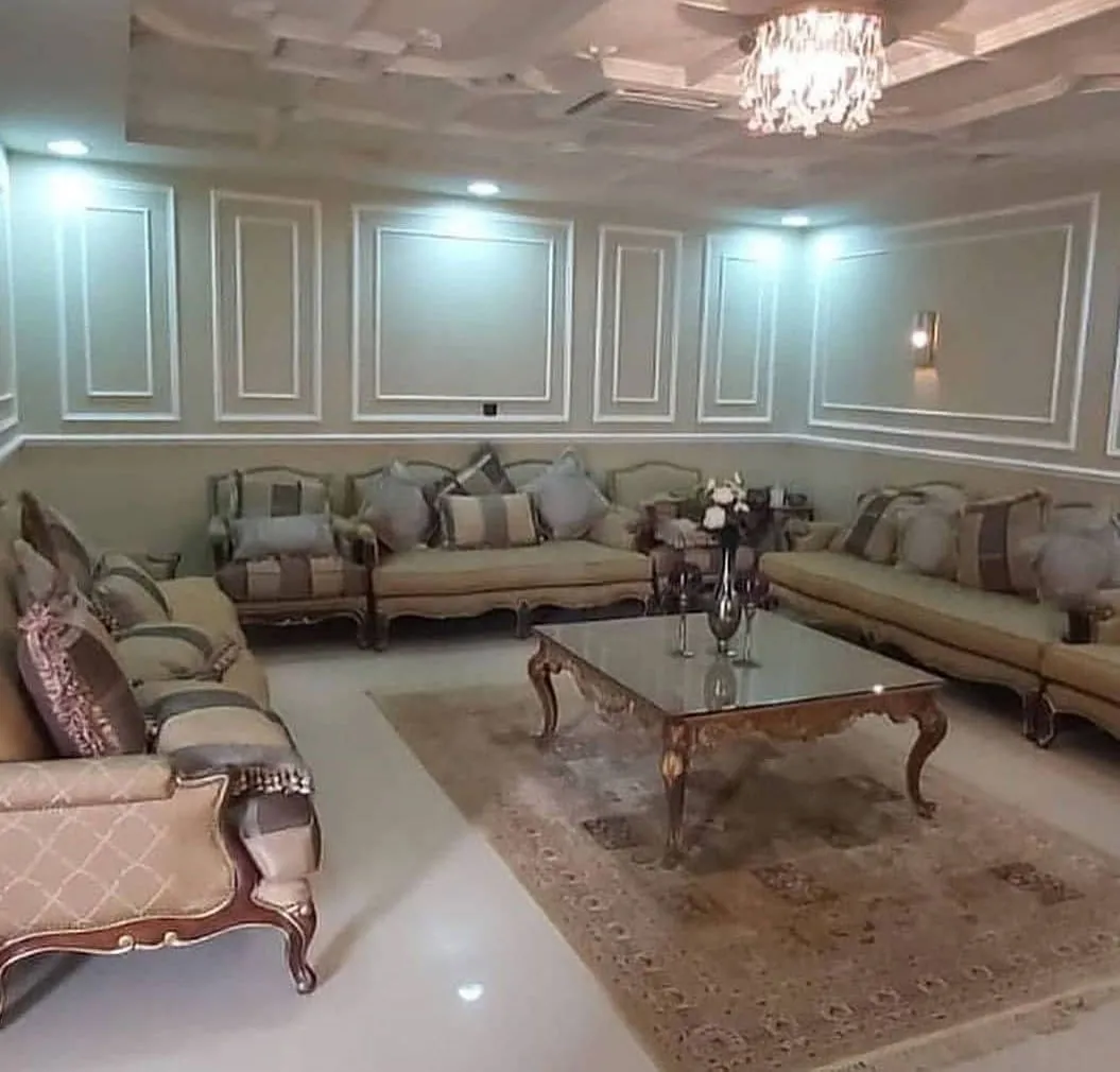 معلم فوم جدران, براويز فوم, بانوهات في حي الازدهار 