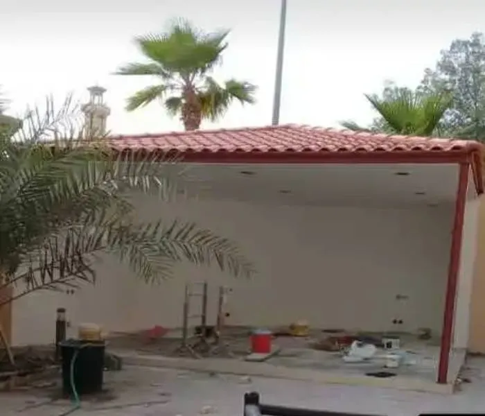 مقاول  ديكورات الجدران متخصص بالمباني والفلل حي النخيل