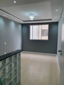 معلم بتنفيذ ديكورات ورق الجدران والدهانات اعمال متكاملة