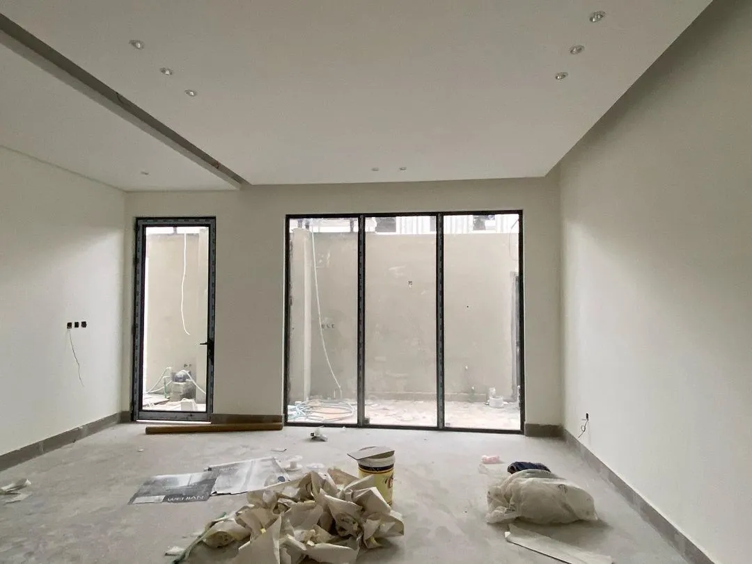 مقاول ومعلم دهانات منازل لدهانات داخلية،حي النرجس 