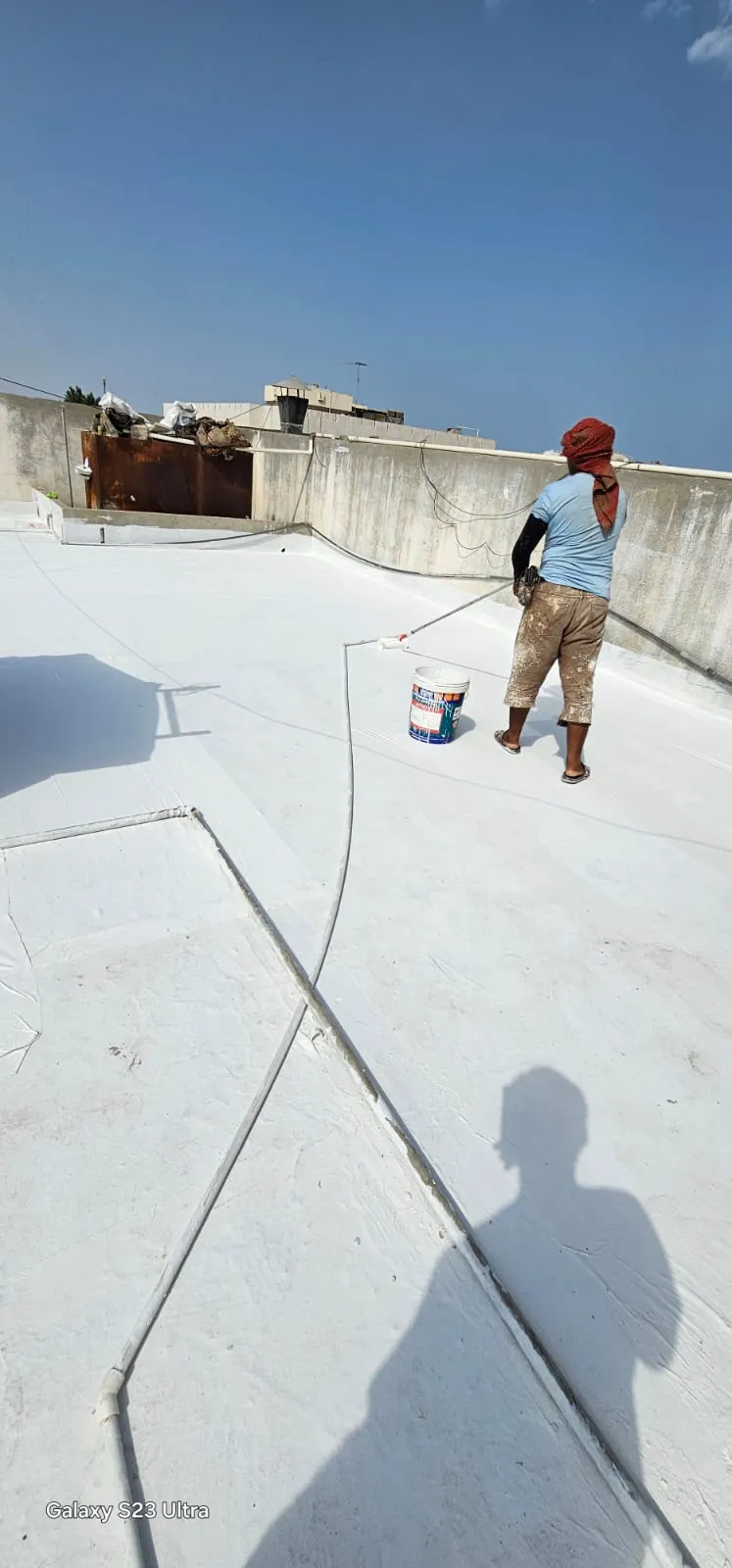 افضل معلم دهانات وعوازال أسطح المنازل حي الملك فهد بالرياض 