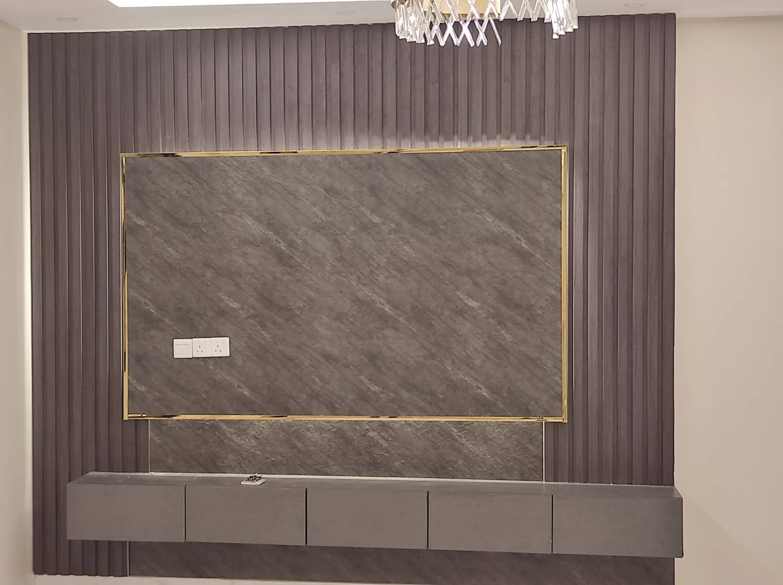 ديكورات جبس بوردفي شرق الرياض بتصاميم شاشات بلازما مودرن 