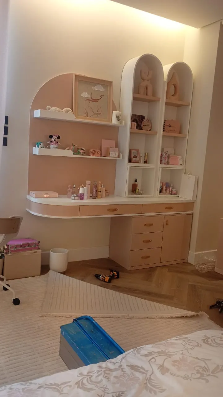 أفضل معلم ديكورات دواليب وجدران بحي العارض:تصاميم مودرن 2026