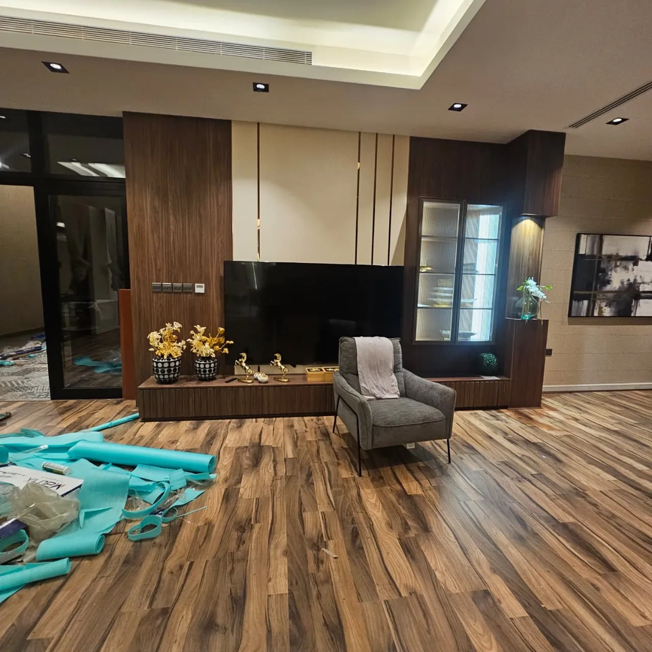 أفضل معلم ديكورات دواليب وجدران بحي العارض:تصاميم مودرن 2026