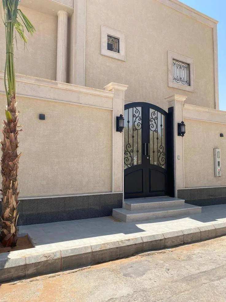 ترميم وتشطيب بحي الملقا:تحول المباني القديمة إلى تحف معمارية