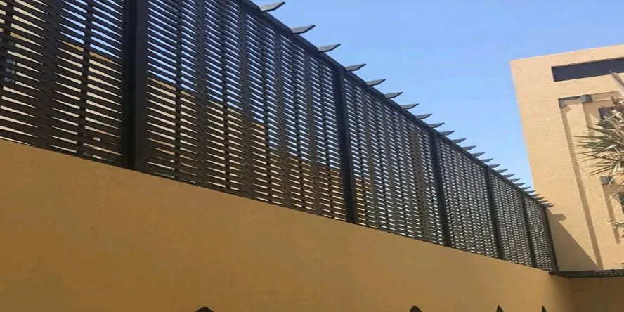 سواتر حديد في حي العارض بأسعار مخفضه وبتصاميم حسب الطلب