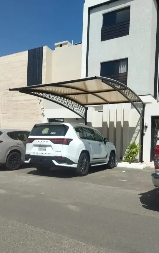 أنواع مظلات سيارات خارجية بحي العارض:لتركيب مظلات البوثلين 