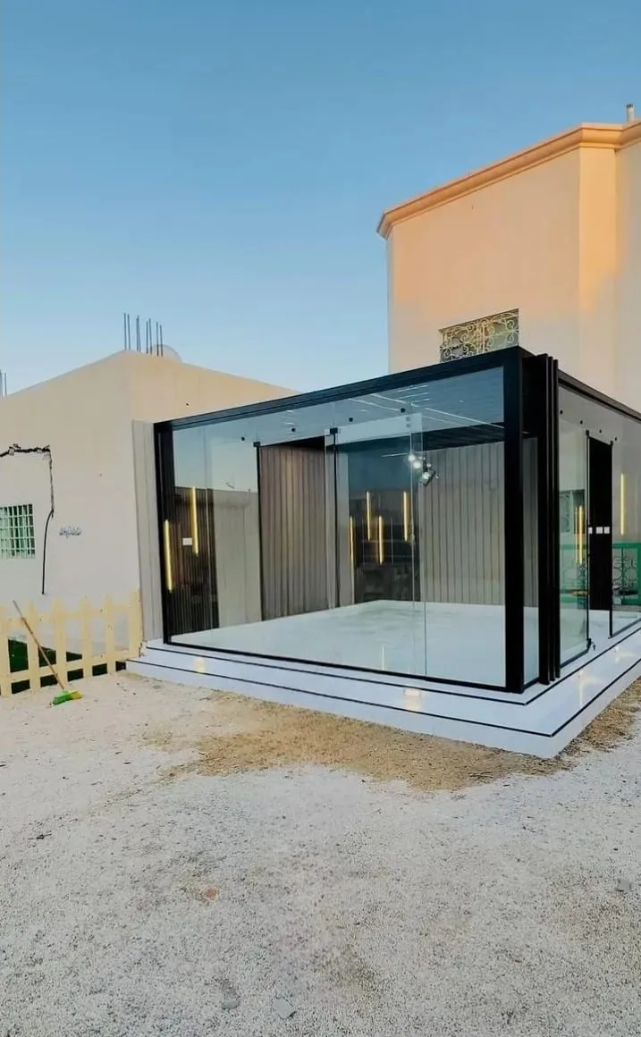 مجالس زجاجية وملاحق خارجيه فخمة بشمال الرياض:تصاميم عصرية 