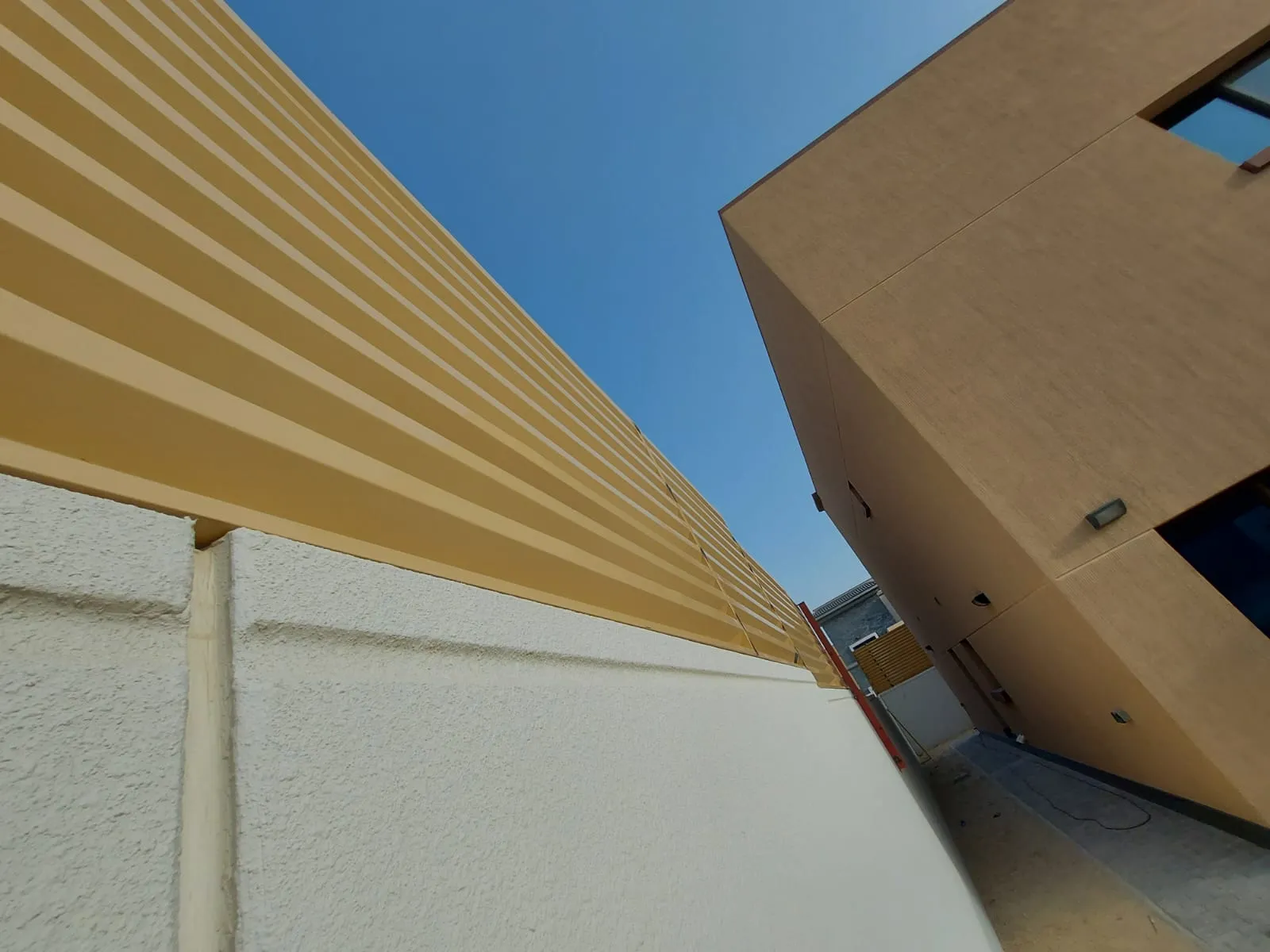 أفضل حداد سواتر حديد مجدول في حي النرجس|بخصومات حصرية